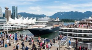 How to Choose a 4-Day Mini Cruise from Vancouver: Routes, Cabins and Onboard Experience